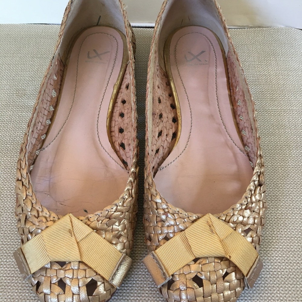 IX Gold Leather Weave Ballerina Flat Shoes with Grosgrain Ribbon; Size: 38